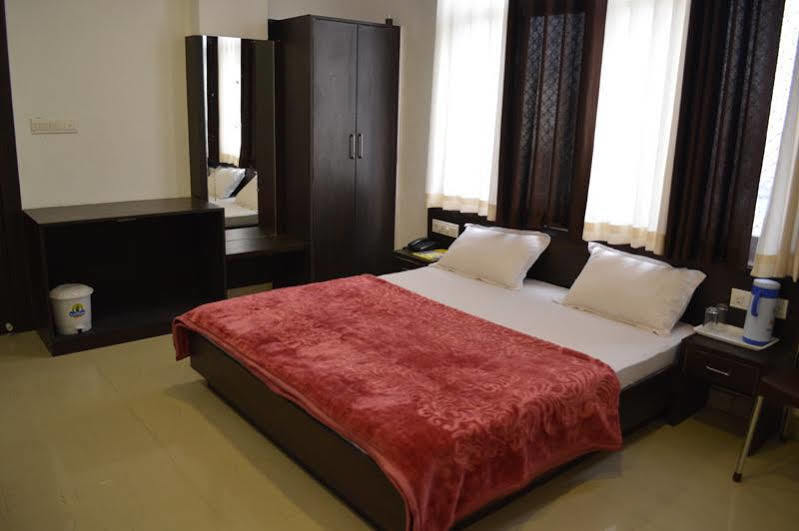 Hotel Pearl Palace Ουνταϊπούρ Εξωτερικό φωτογραφία